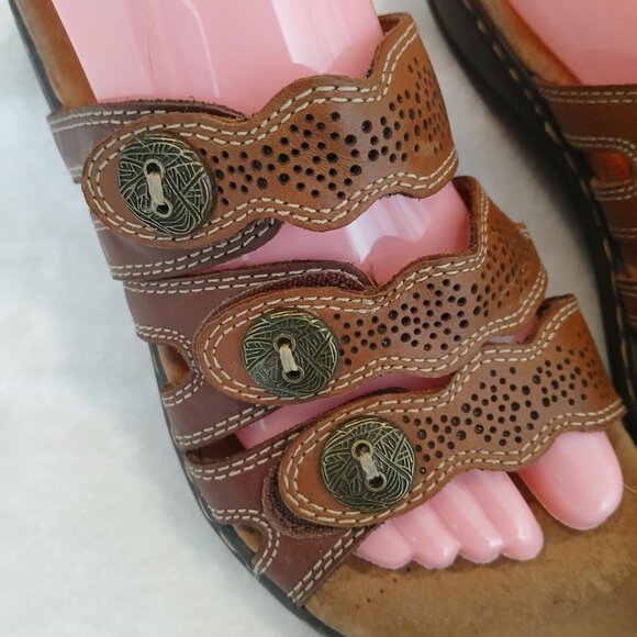 CLARKS COLLECTION LEATHER BROWN SANDALS - Picture 2 of 6